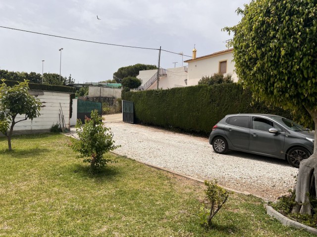 Villa con 5 Dormitorios  en Selwo