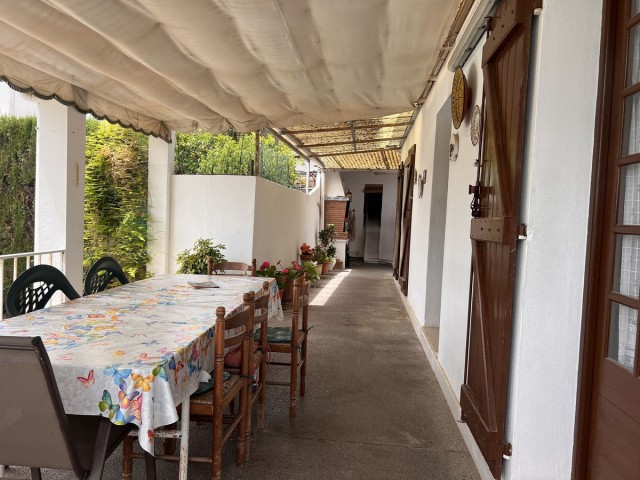 5 Bedrooms Villa in Selwo