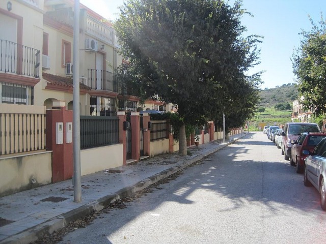 4 Bedrooms Townhouse in Almayate