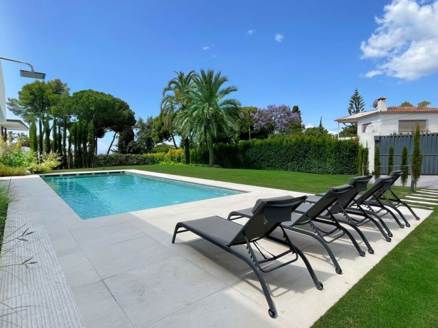 5 Bedrooms Villa in The Golden Mile