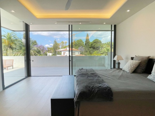5 Bedrooms Villa in The Golden Mile