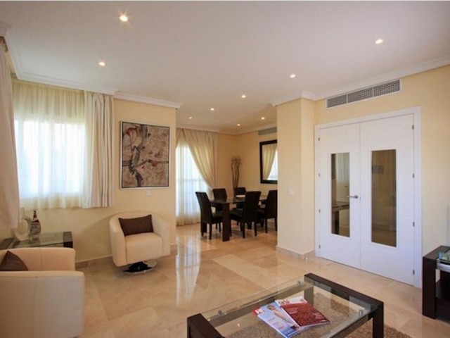 Takvåning i New Golden Mile