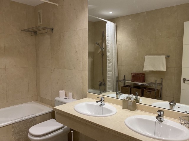 Takvåning i New Golden Mile