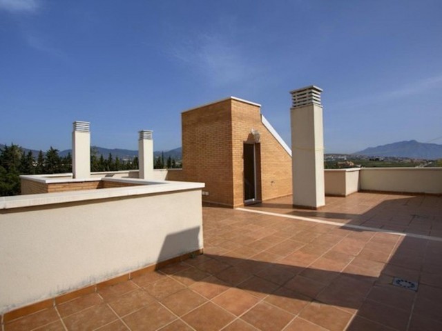 Takvåning i New Golden Mile