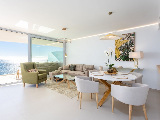 Penthouse, Carvajal, R4023859