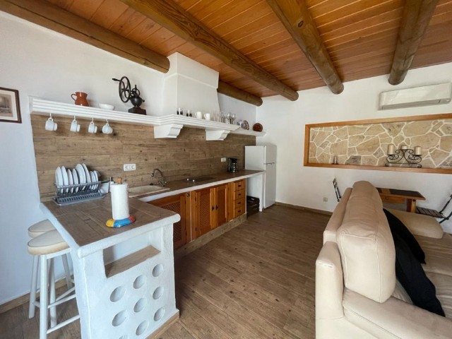 Commercial avec 16 Chambres  à Alhaurín el Grande