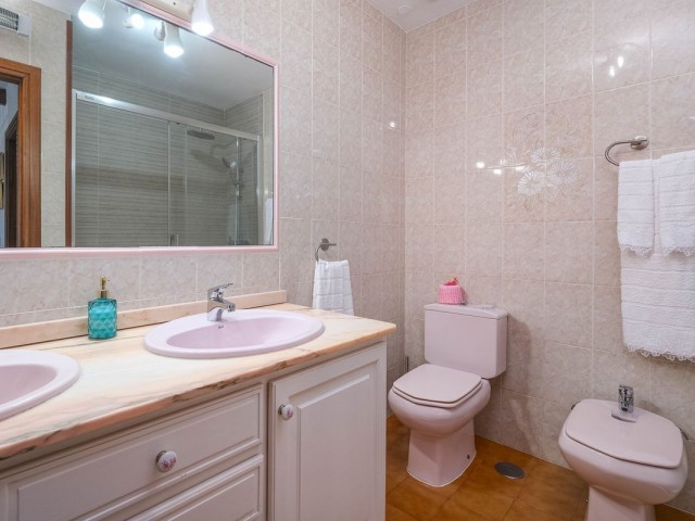 5 Slaapkamer Villa in El Coto