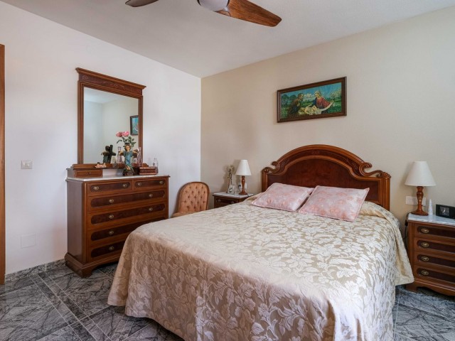 Villa avec 5 Chambres  à El Coto