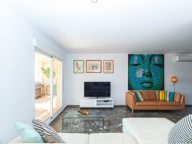 4 Bedrooms Apartment in Carvajal