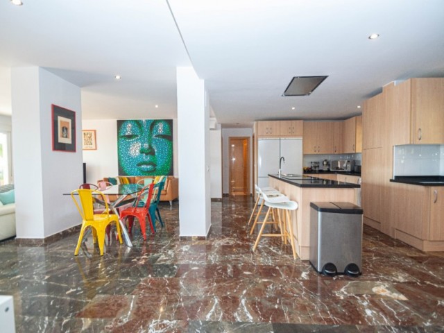 4 Bedrooms Apartment in Carvajal