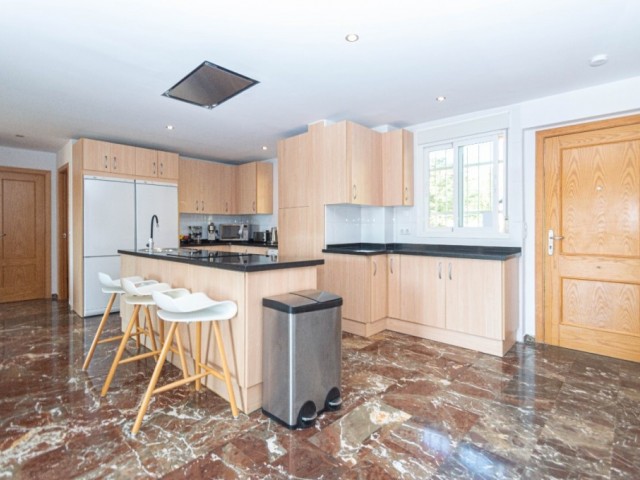 4 Bedrooms Apartment in Carvajal