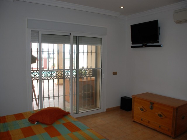 4 Soveroms Villa i Estepona