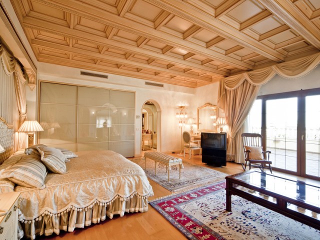 Huvila, Puerto Banús, R3454348