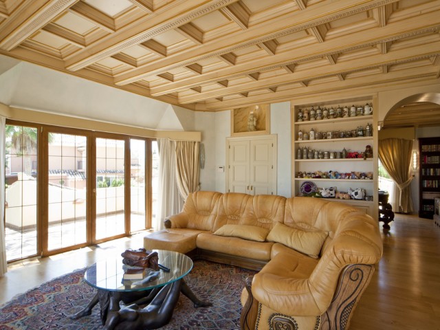 7 Makuuhuoneen Huvila Puerto Banús