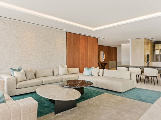 4 Bedrooms Apartment in The Golden Mile