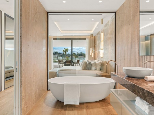 4 Bedrooms Apartment in The Golden Mile