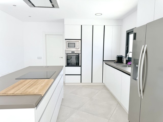 Villa avec 5 Chambres  à El Rosario