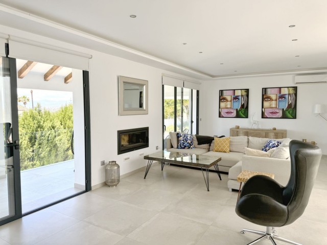 Villa avec 5 Chambres  à El Rosario