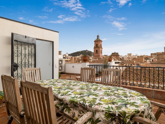 Adosado con 5 Dormitorios  en Málaga Centro