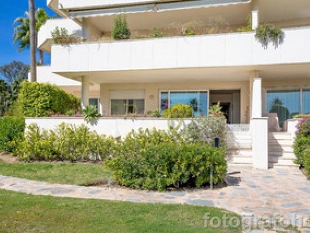 Appartement avec 4 Chambres  à Estepona