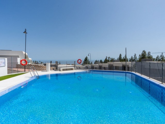 3 Slaapkamer Rijtjeshuis in El Chaparral