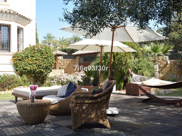 5 Slaapkamer Villa in Nueva Andalucía