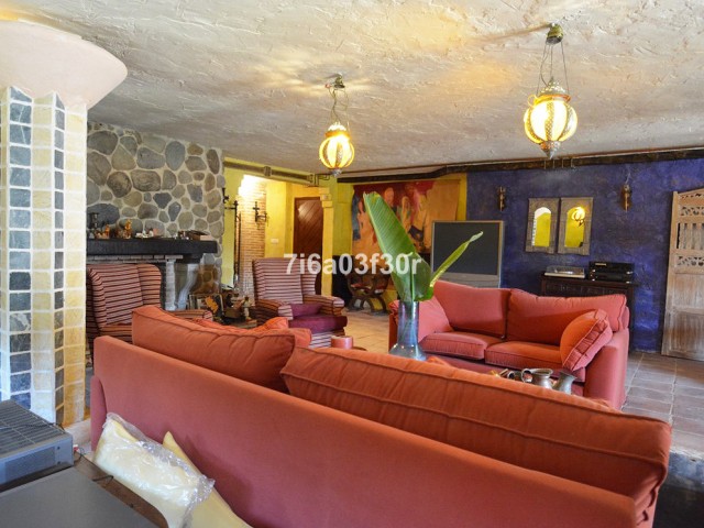 5 Slaapkamer Villa in Nueva Andalucía