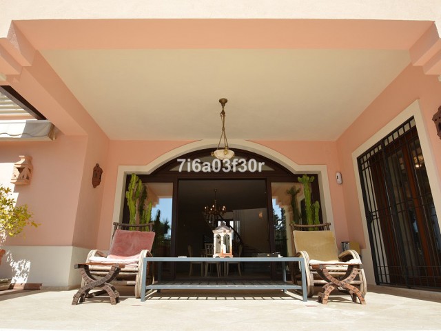 5 Slaapkamer Villa in Nueva Andalucía