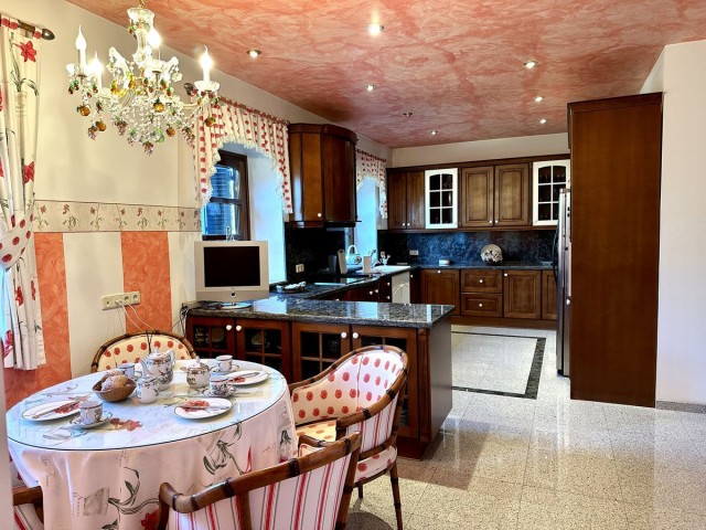 6 Bedrooms Villa in Campo Mijas