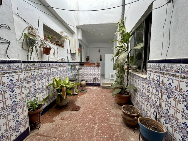 6 Makuuhuoneen Huvila Estepona