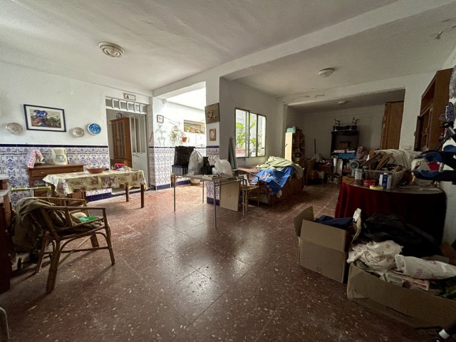 6 Makuuhuoneen Huvila Estepona