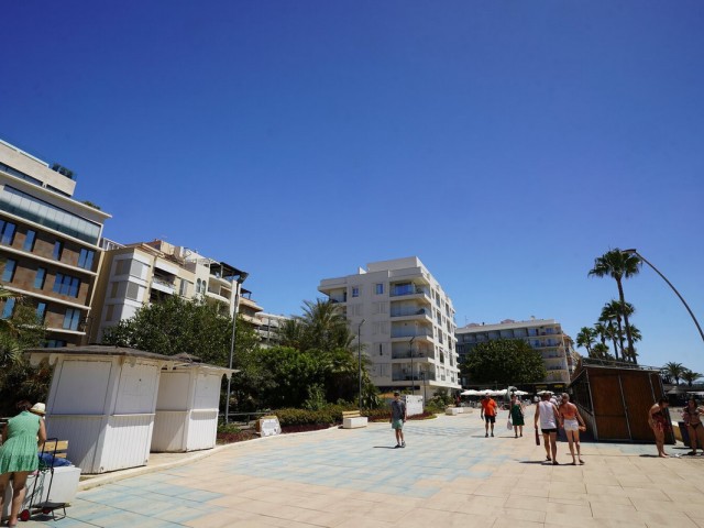 2 Bedrooms Apartment in Estepona