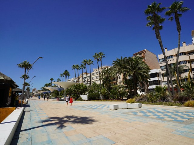 2 Bedrooms Apartment in Estepona