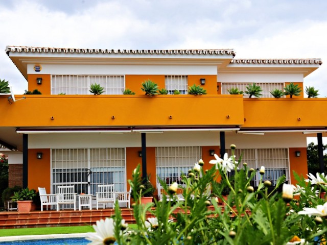 5 Slaapkamer Villa in Mezquitilla