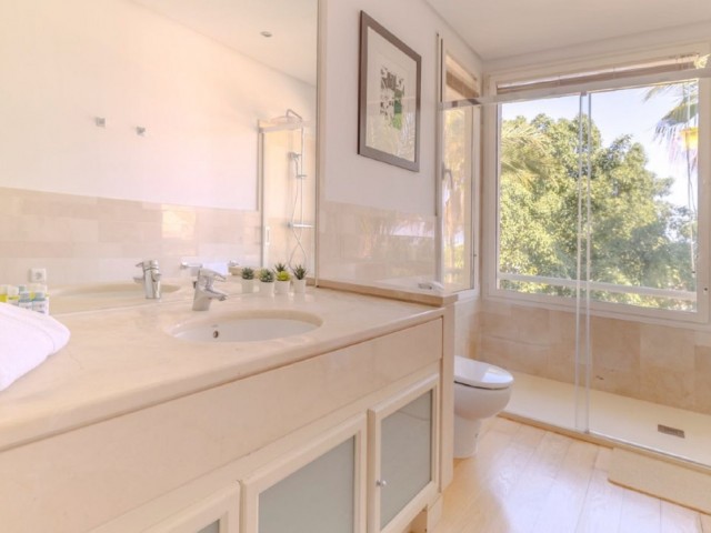 Penthouse avec 3 Chambres  à The Golden Mile