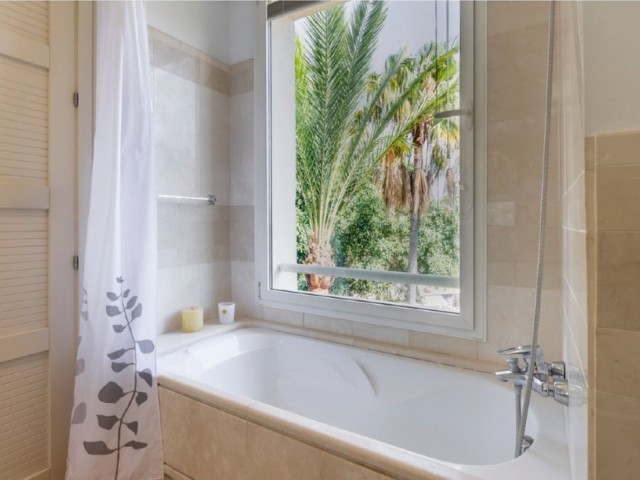 Penthouse avec 3 Chambres  à The Golden Mile