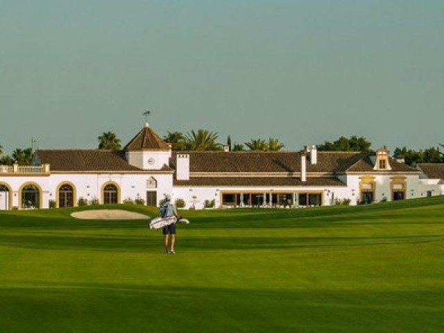  Perceel in San Roque Club