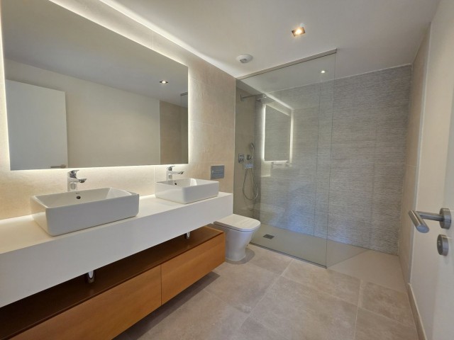 3 Bedrooms Villa in El Chaparral