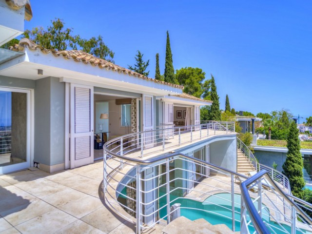 5 Bedrooms Villa in El Madroñal