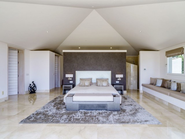 5 Bedrooms Villa in El Madroñal