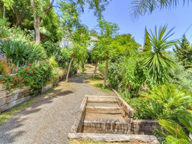 5 Bedrooms Villa in El Madroñal