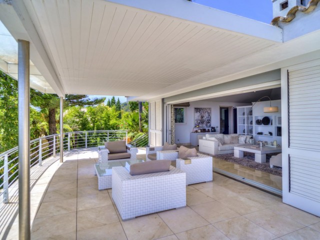 5 Bedrooms Villa in El Madroñal