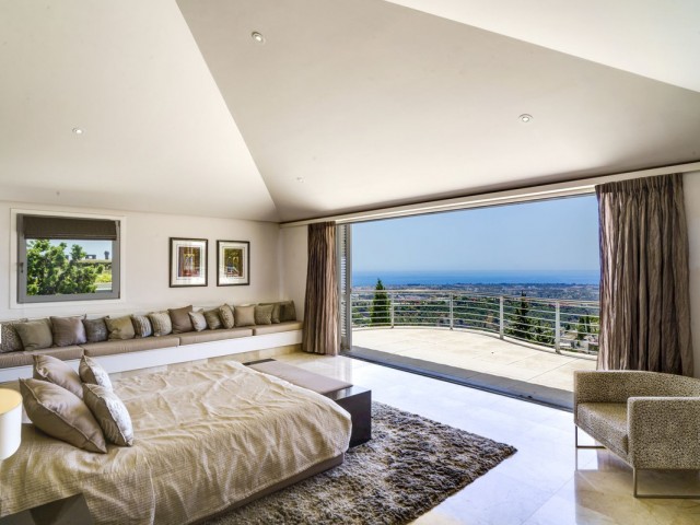 5 Bedrooms Villa in El Madroñal