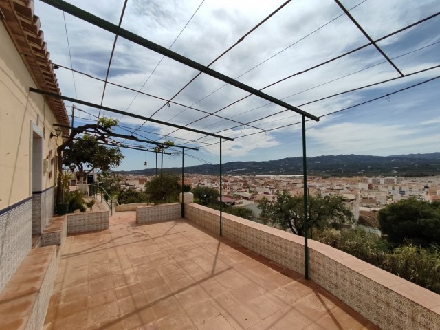 Villa avec 4 Chambres  à Vélez-Málaga