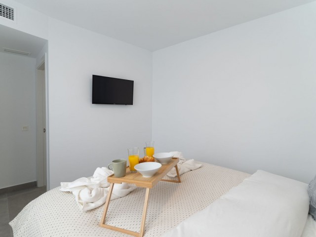 Commercial avec 17 Chambres  à Mijas Costa