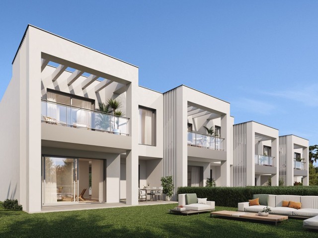 3 Bedrooms Townhouse in Elviria