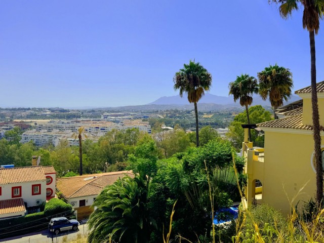  Tontti Nueva Andalucía