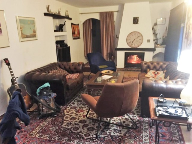 4 Schlafzimmer Villa in Casares