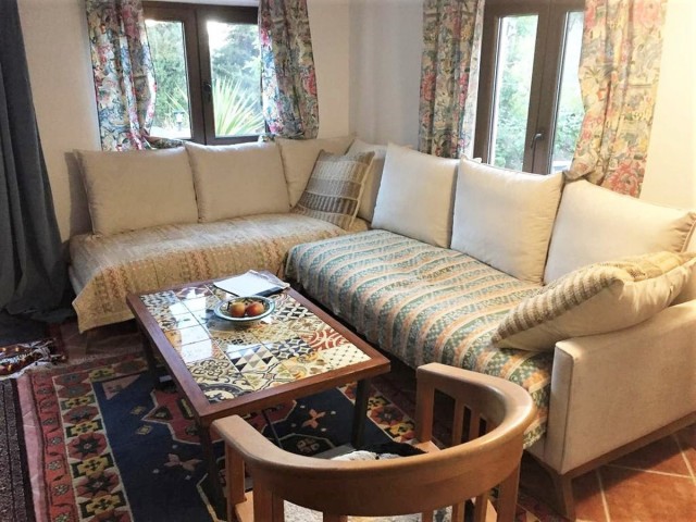 4 Schlafzimmer Villa in Casares