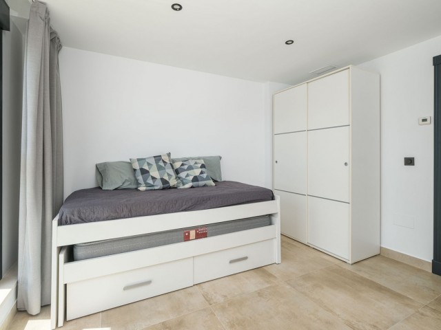 Adosado con 3 Dormitorios  en Torreblanca